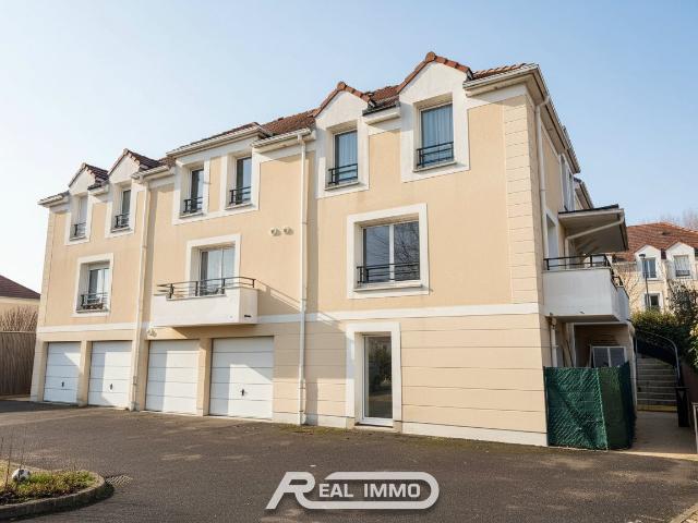 APPARTEMENT F4 AVEC GARAGE, BALCON ET PARKING