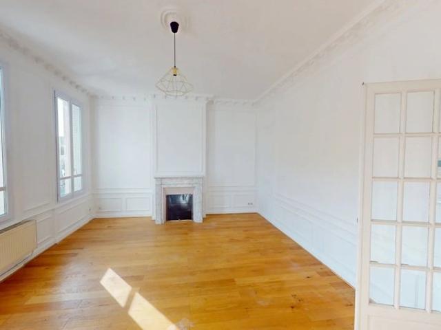 APPARTEMENT F4 CENTRE VILLE