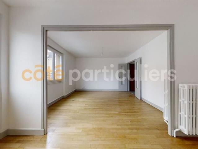APPARTEMENT F4 CLERMONT FERRAND AVEC GARAGE ET CAVE