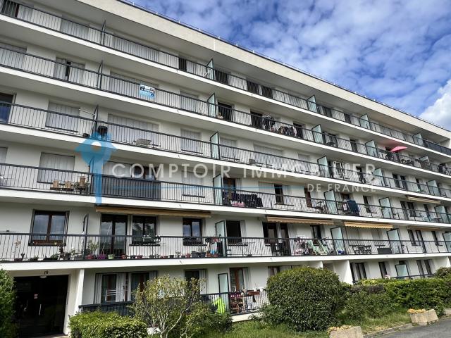 APPARTEMENT F4 DERNIER ÉTAGE AVEC ASCENSEUR