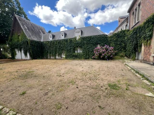 Appartement F4 Immeuble particulier