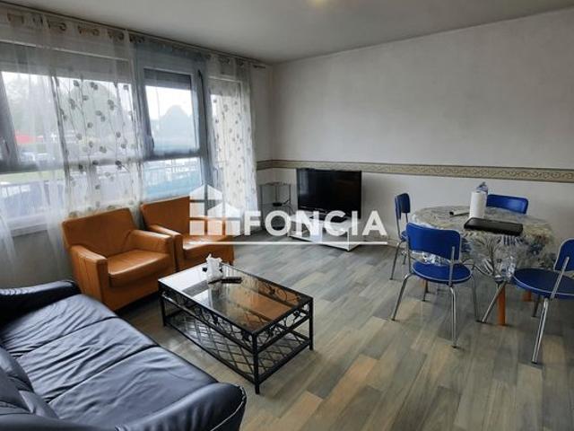 Appartement F4 lumineux avec balcon