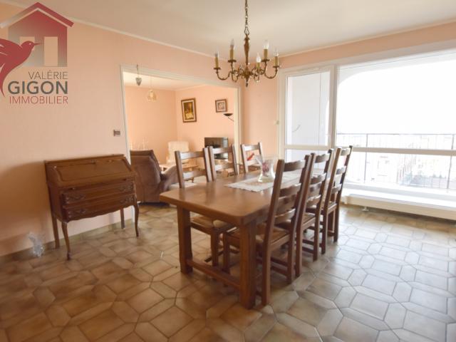 APPARTEMENT F4 LUMINEUX et FONCTIONNEL donnant sur balcon