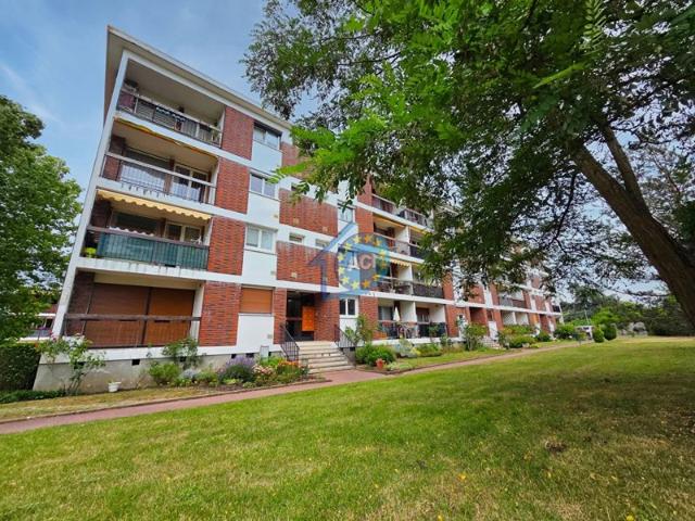 Appartement F4 Mantes la Jolie 77 m² garage cave balcon