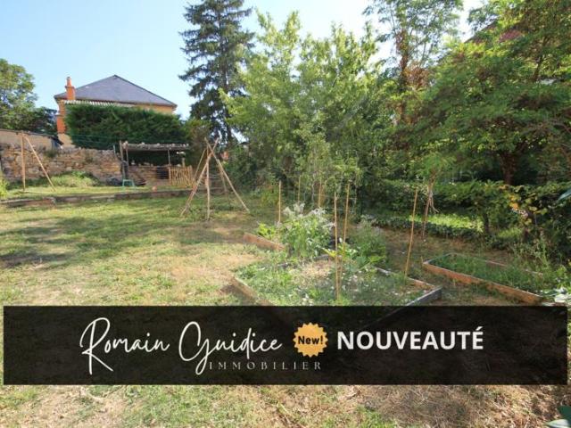 APPARTEMENT F5 103 M2 AVEC GARAGE ET JARDIN DE 205 M2