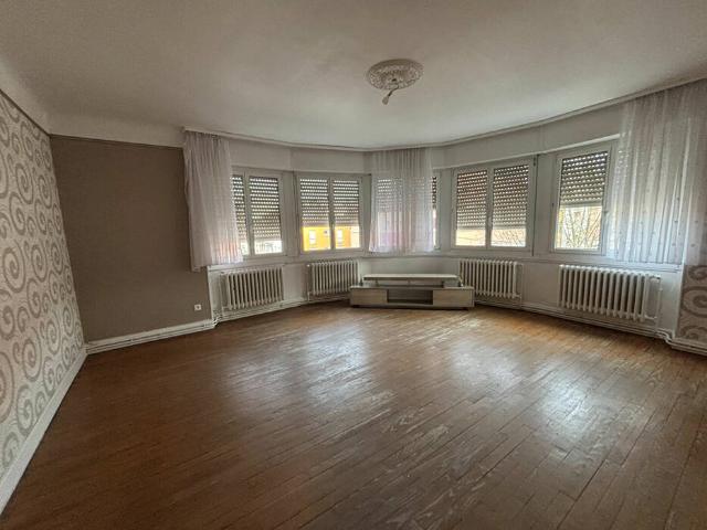 APPARTEMENT F5 AU CENTRE VILLE