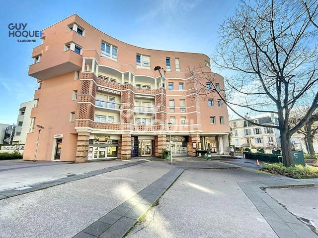 Appartement F5 en Duplex CENTRE VILLE BOX DOUBLE CAVE