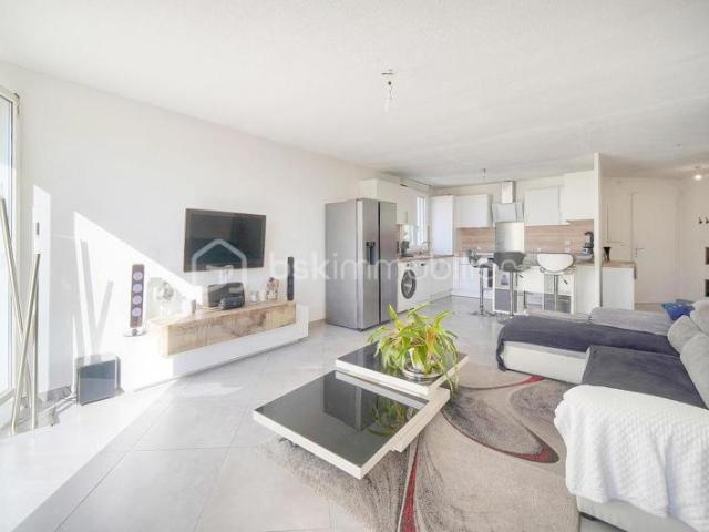 Appartement familial 4 pièces avec terrasse, garage et cave – Secteur Cannes Gourguette