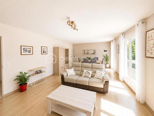 ?APPARTEMENT FAMILIAL 4 PIÈCES DE 100 m² AU SOL – DOUBLE BALCON – PARKING – AUCUN TRAVAUX – LIVRY GARGAN?