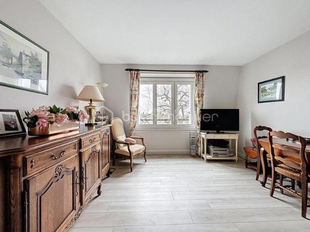 Appartement familial 4 pièces – Dernier étage