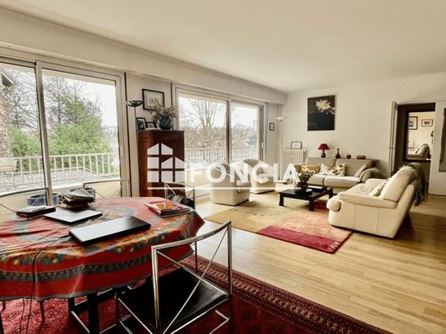 Appartement familial 5 pièces – 122 m² – Balcons – Calme et verdure