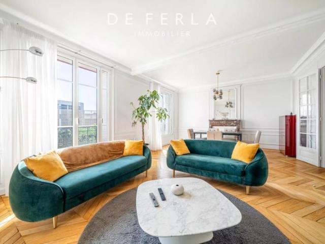 Appartement familial 5 pièces en excellent état Paris XV
