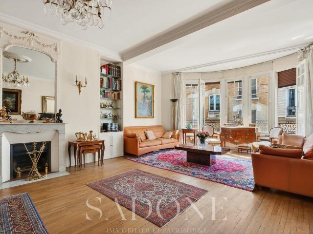 Appartement FAMILIAL 75017 Paris 3 pièce s 97 m2 Quartier Lévis / Monceau / Batignolles