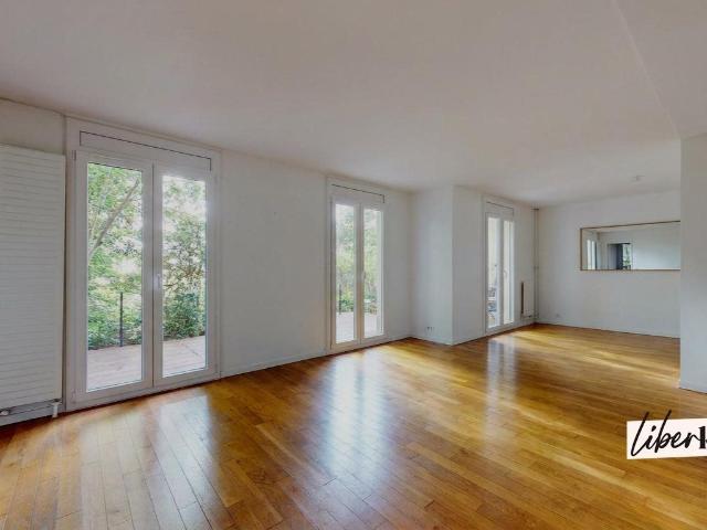 Appartement familial 105 m² avec terrasse végétalisée – Aux. 105m² Les lilas