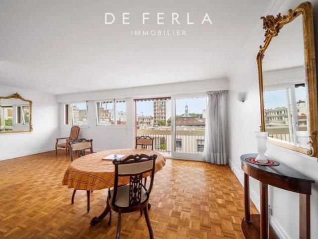 Appartement familial avec balcons Paris XVème