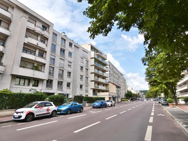 Appartement Familial de 5 Pièces à Sceaux