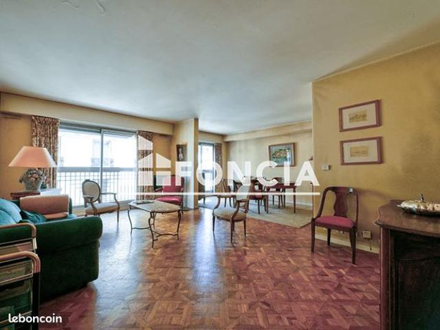Appartement familial de 5 pièces Paris 7ème Quartier Saint Dominique / Gros Caillou