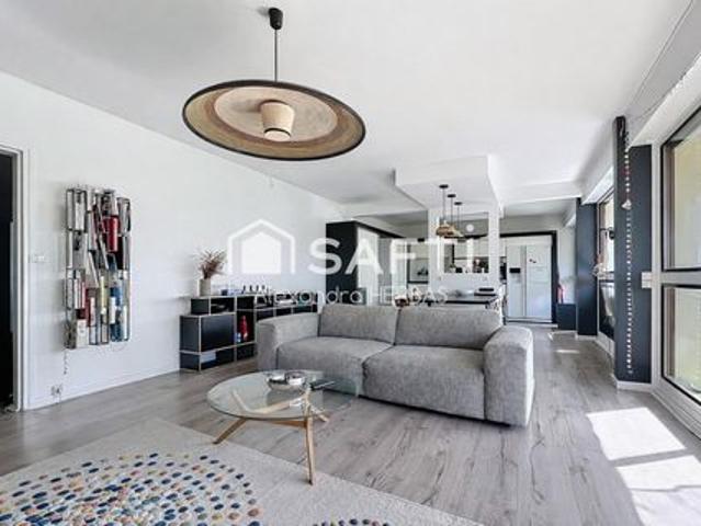 Appartement familial lumineux avec terrasse, à 5 min du tram – Pessac Camponac