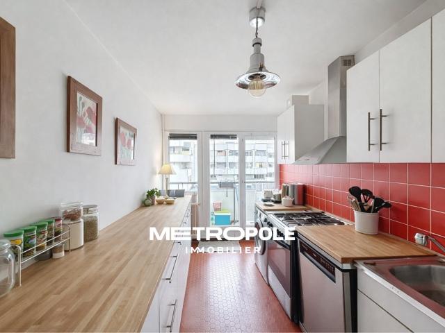 Appartement familiale Lyon 4 chambres Balcon Garage cave