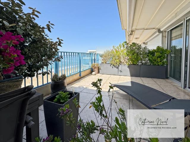 Appartement face mer, traversant, garage, cave, La Baule