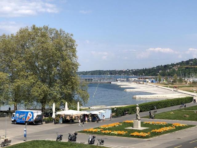 Appartement face au lac