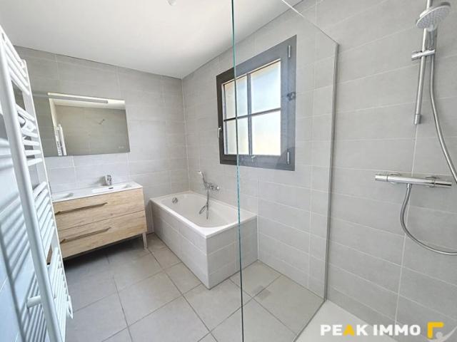 Appartement Fillinges 4 pièce s 156.15 m2