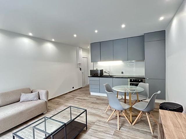 Appartement Fontenay Le Fleury 2 pièces 31.72 m2