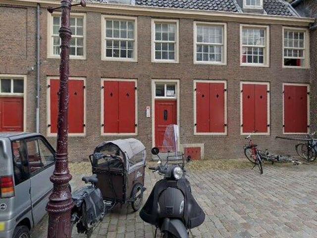appartement for rent Amsterdam Oudekerksplein