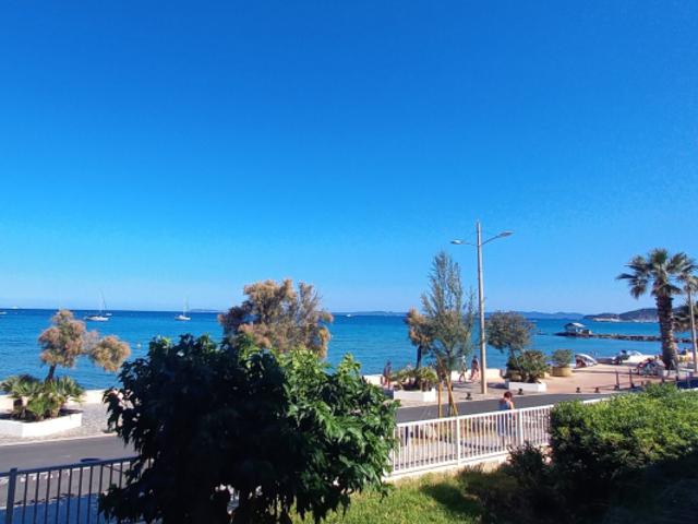 Appartement FRONT DE MER Le Lavandou 2/3 pièces Parking privatif