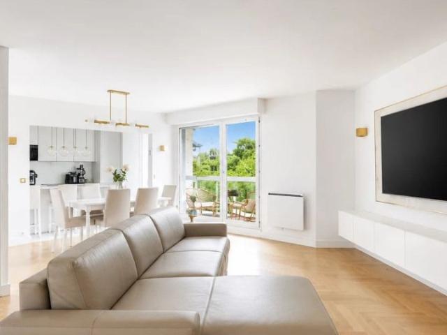 Appartement • Front de Seine