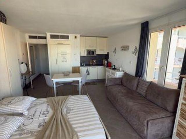 Appartement Frejus Provence Alpes Côte d'Azur 83600 DLS90577895