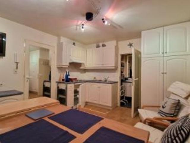 APPARTEMENT GELEGEN IN DE KELDERVERDIEPING 1 VAN DE RESI