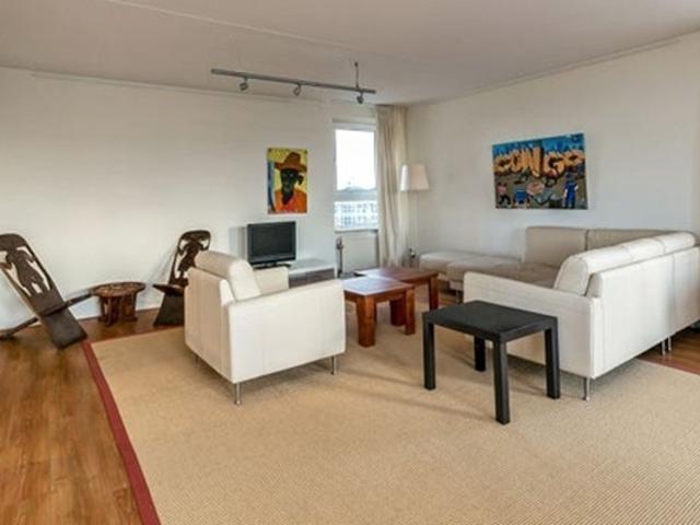 Appartement Gevers Deynootweg in Den Haag