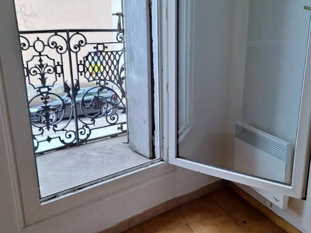 Appartement Gigean 34770 3 pièce s 67 m2 1er étage centr