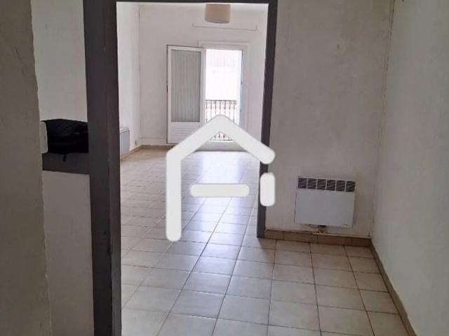 Appartement Gigean 34770 grand T3 71 m2 centre ville