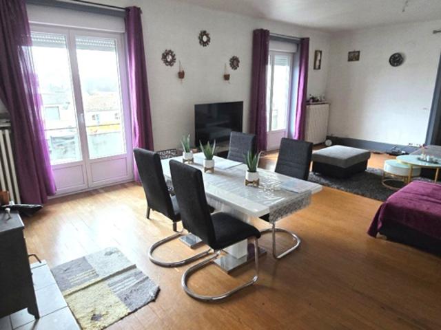 Appartement Gray 4 pièce s 138.59 m2