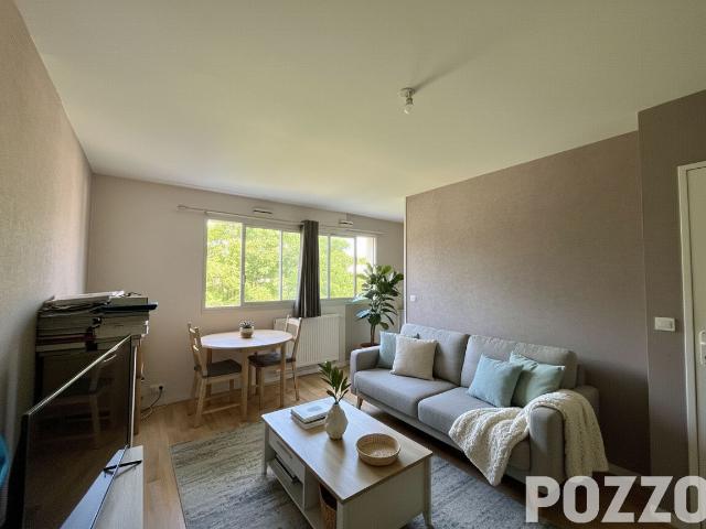 Appartement Granville 1 pièce s 27 m2