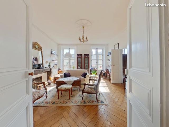 Appartement Graslin/Cambronne T3 74m2, charme de l'ancien