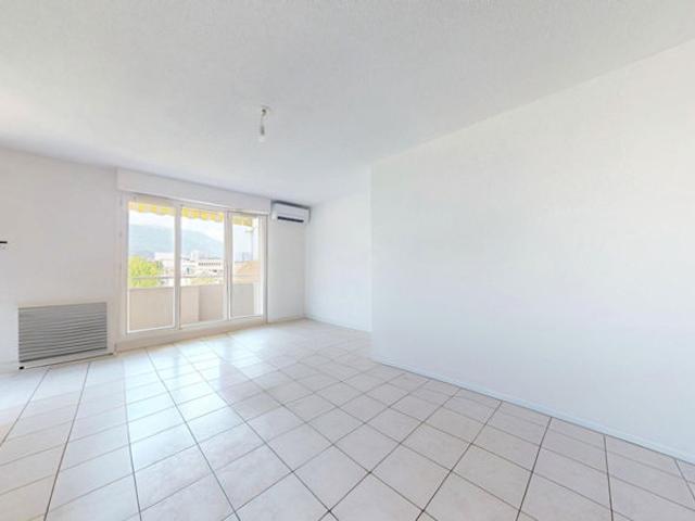 Appartement Grenoble 2 pièce s 46.79 m2