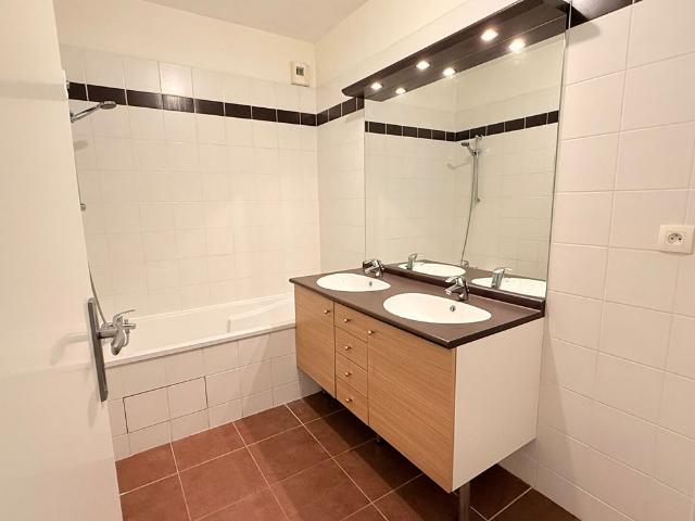 Appartement Herouville Saint Clair 4 pièce s 106 m2