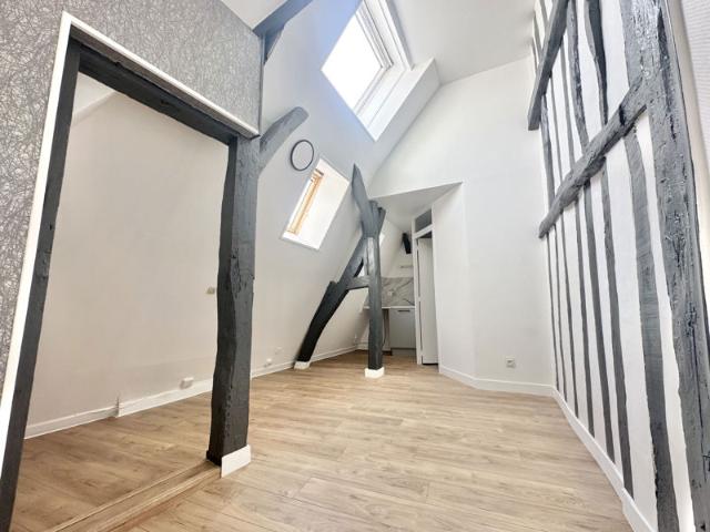 Appartement hyper centre rue piétonne