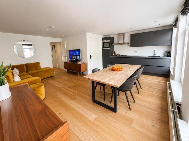 appartement in Amsterdam, Albert Cuypstraat