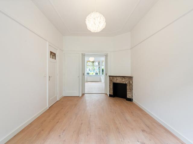 appartement in Amsterdam, Surinameplein