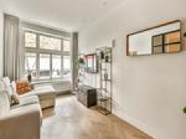 appartement in Amsterdam, Waalstraat