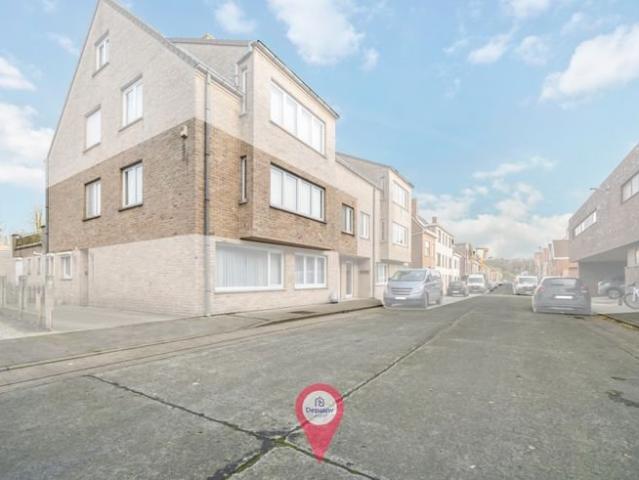 Appartement in centrum Oostkamp met ruim terras 64 m²