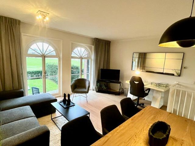 appartement in Den Haag, Van Hogenhoucklaan