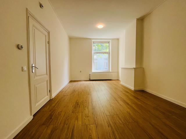 appartement in Den Haag, Beeklaan