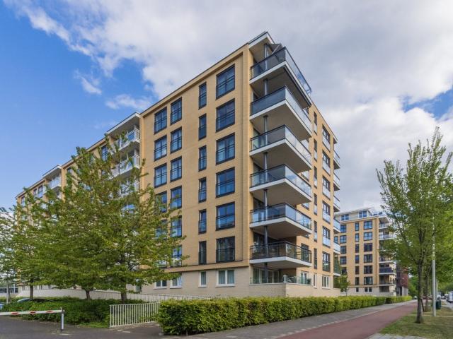 appartement in Den Haag, Groen van Prinstererlaan