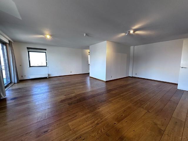 appartement in Den Haag, Hellingweg