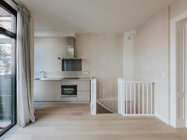 appartement in Rotterdam, Adamshofstraat